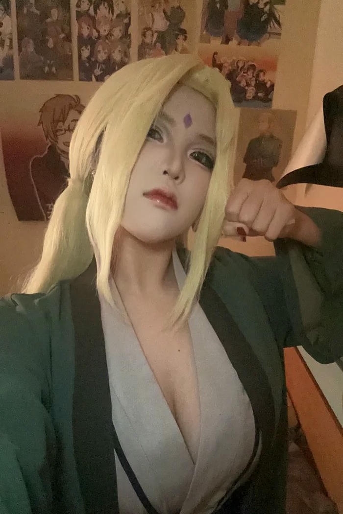 Ảnh cosplay Tsunade có tạo hình nổi bật cá tính