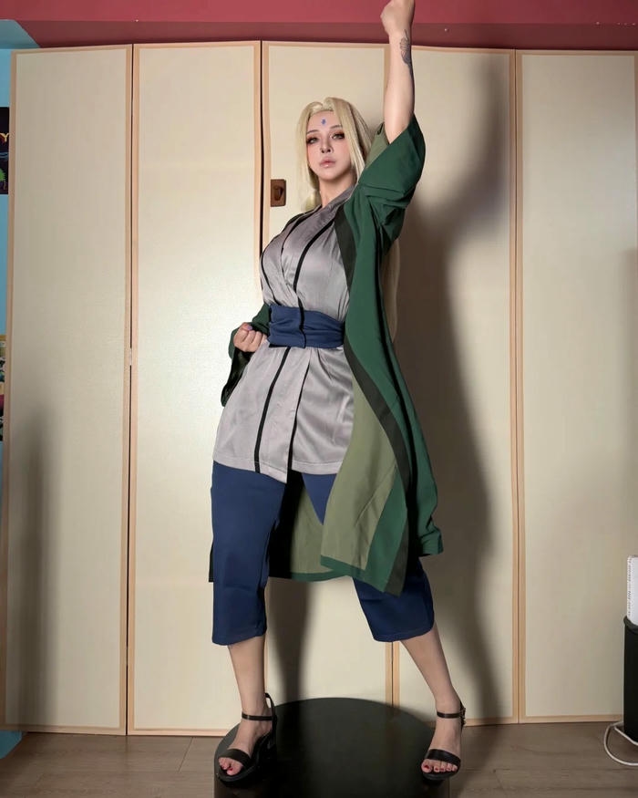 Ảnh cosplay Tsunade với tạo hình sắc nét ấn tượng