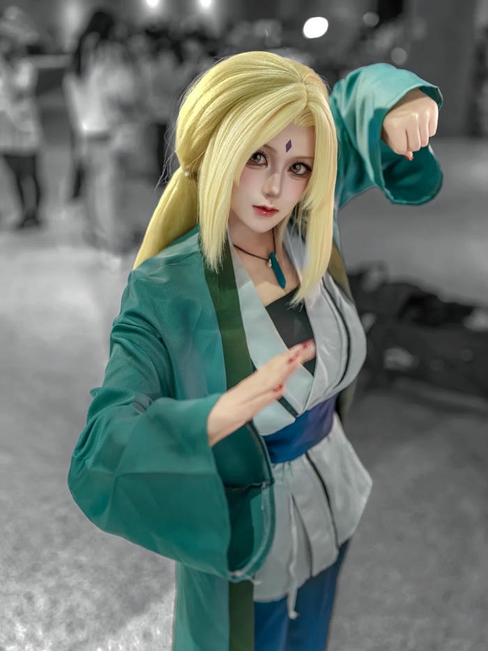 Ảnh hóa thân Tsunade với phong cách nhân vật tinh tế