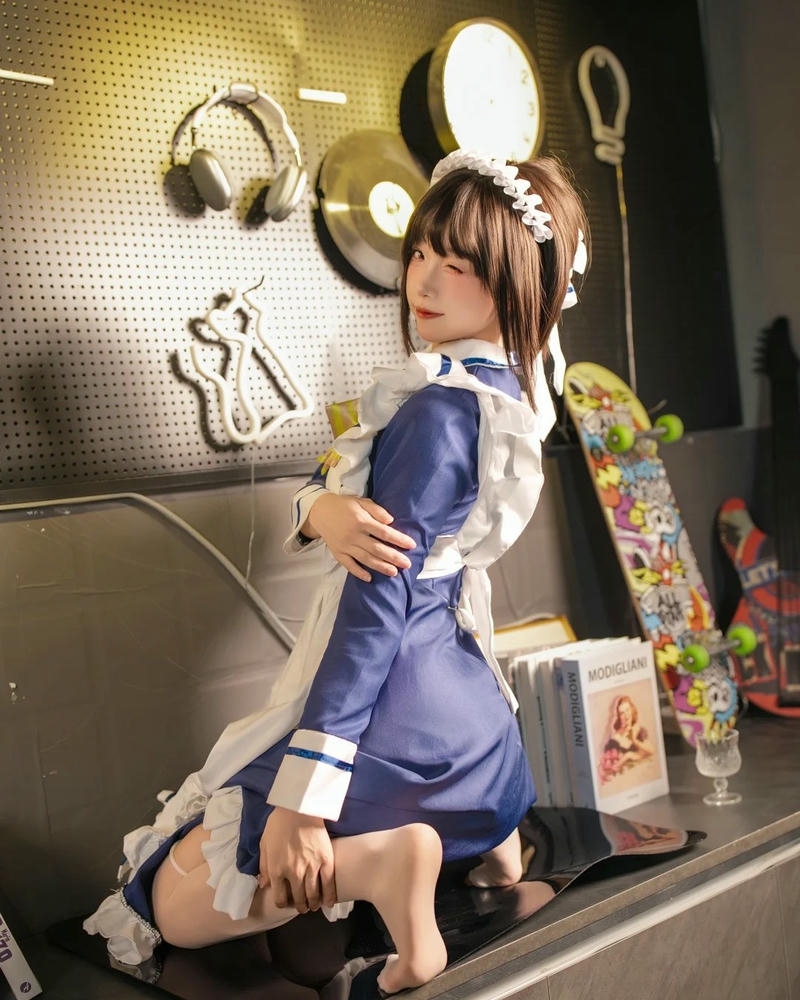 Cosplay hầu gái mang phong thái nhẹ nhàng tinh tế