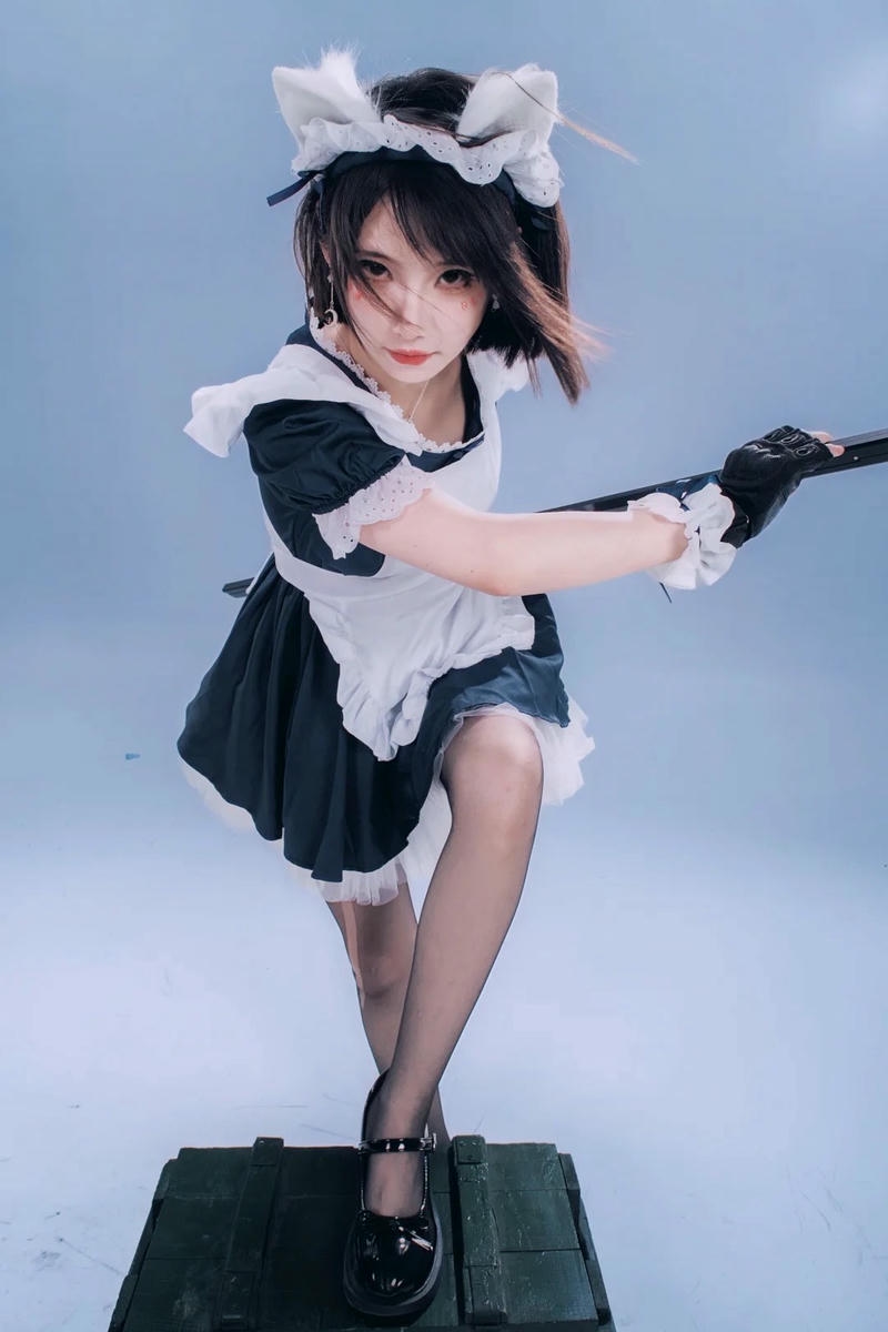 Cosplay hầu gái với tạo hình duyên dáng nổi bật