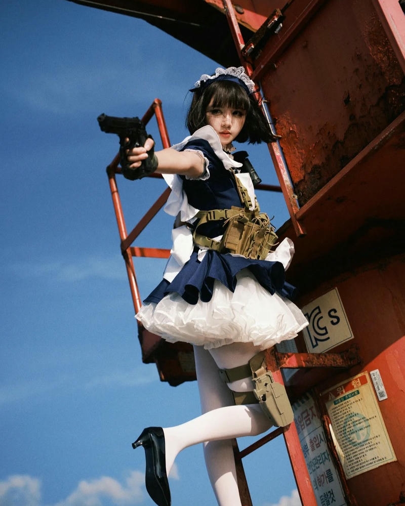 Hình cosplay hầu gái có nét đẹp dịu dàng