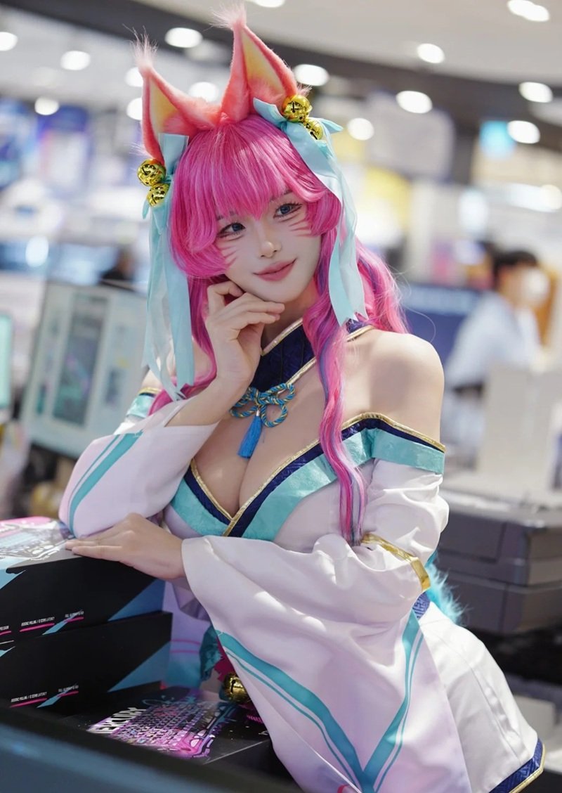 ahri cosplay 40