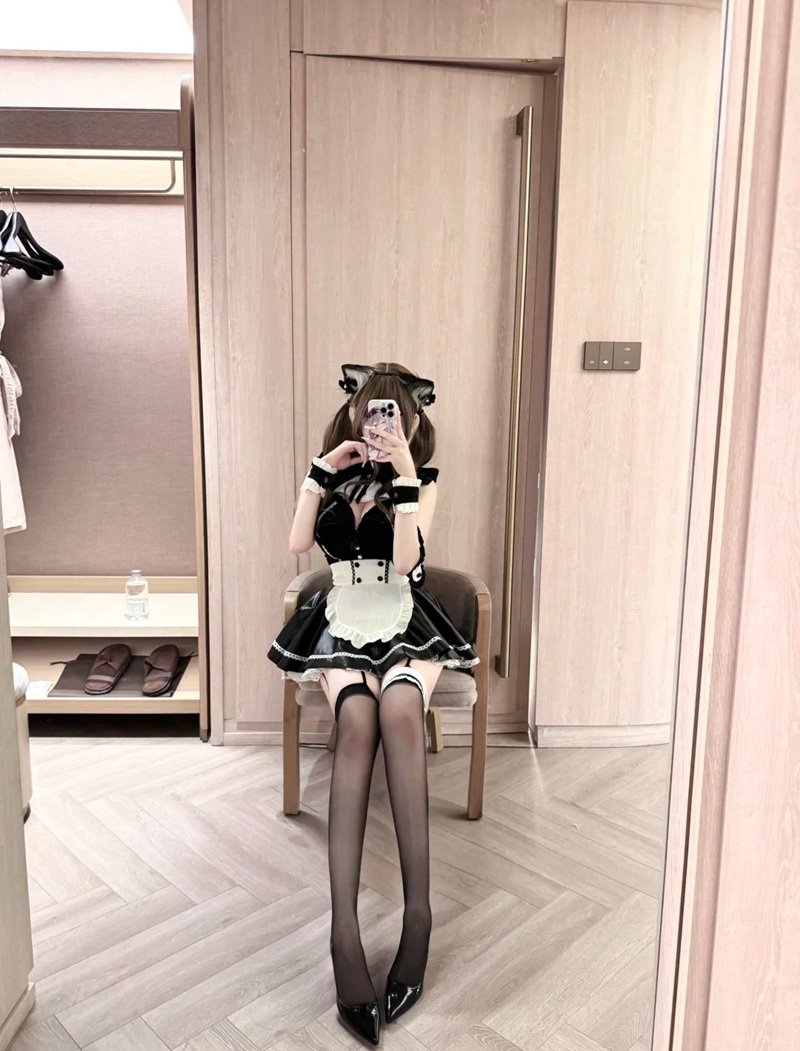 cosplay hầu gái 11