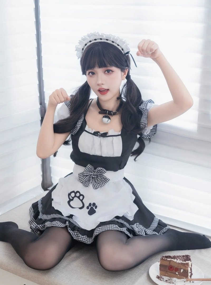 cosplay hầu gái 23