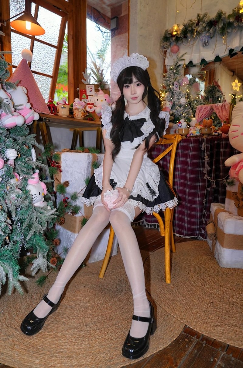 cosplay hầu gái 40