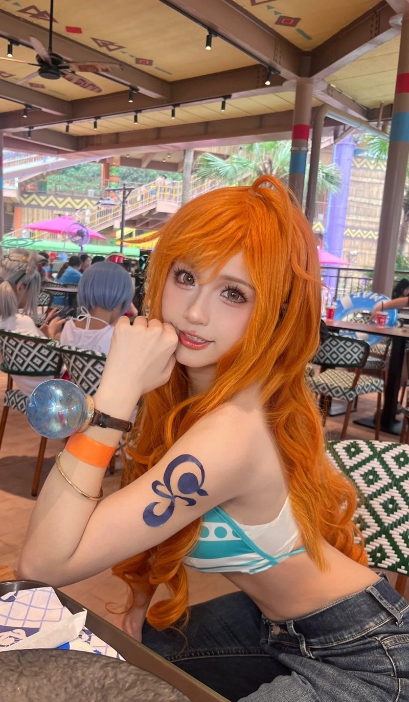 nami one piece cosplay​