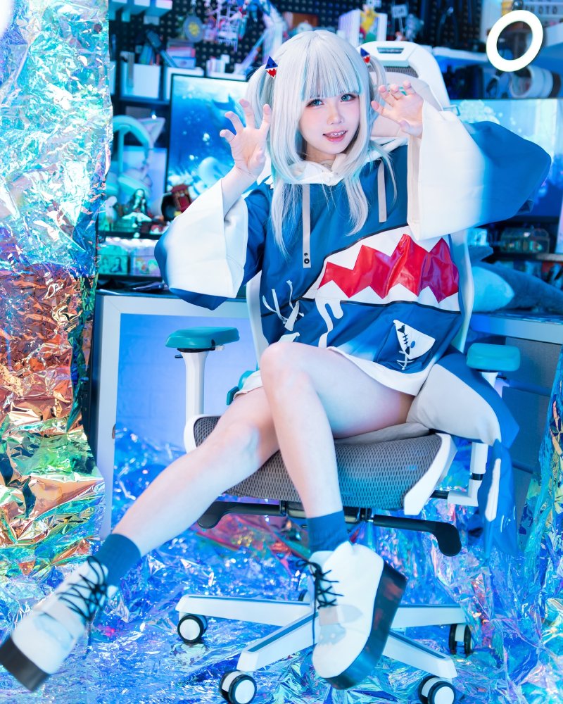 Ảnh Gái Xinh Cosplay Gawr Gura Bổ Mắt 53