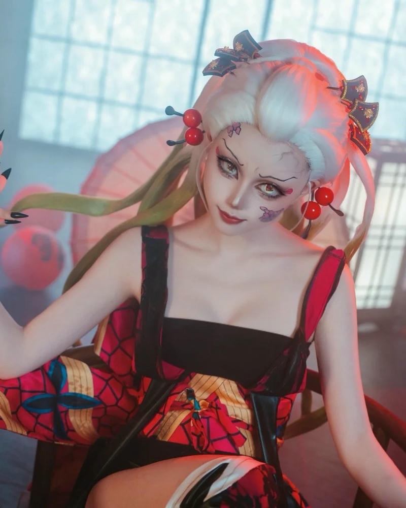 Daki cosplay có tạo hình ấn tượng hài hòa