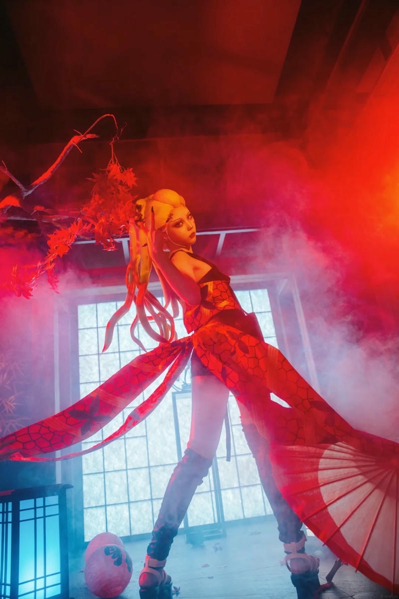 Daki cosplay có tạo hình duyên dáng sắc sảo
