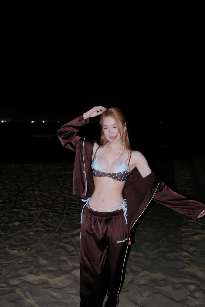 Dj mie sex nổi bật thân hình nóng bỏng hoàn hảo