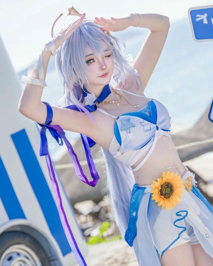 Gái Trung Quốc Cosplay có nét đẹp dịu dàng