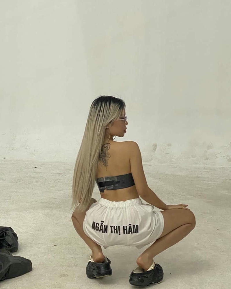 Hình Tlinh sexy quyến rũ hấp dẫn