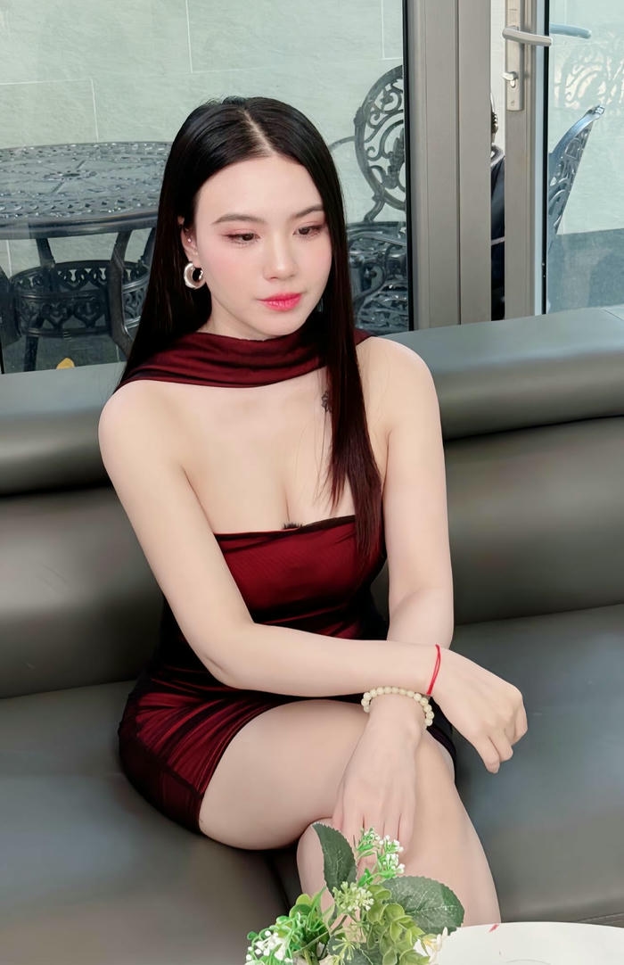 Hình ảnh Linh Miu với diện mạo nổi bật