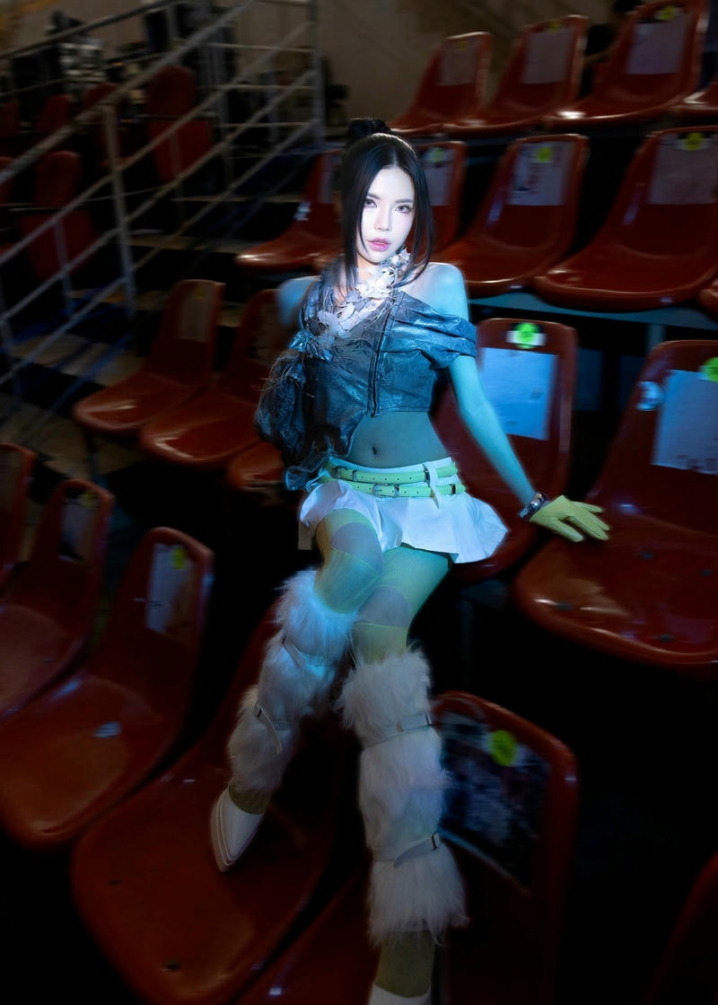 Mai Dora sexy mang vẻ đẹp trẻ trung nổi bật