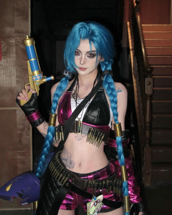 Mẫu cosplay gái Trung Quốc với tạo hình tinh tế