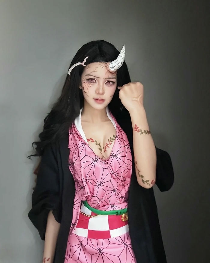 Nezuko cosplay với vẻ ngoài trẻ trung đáng yêu