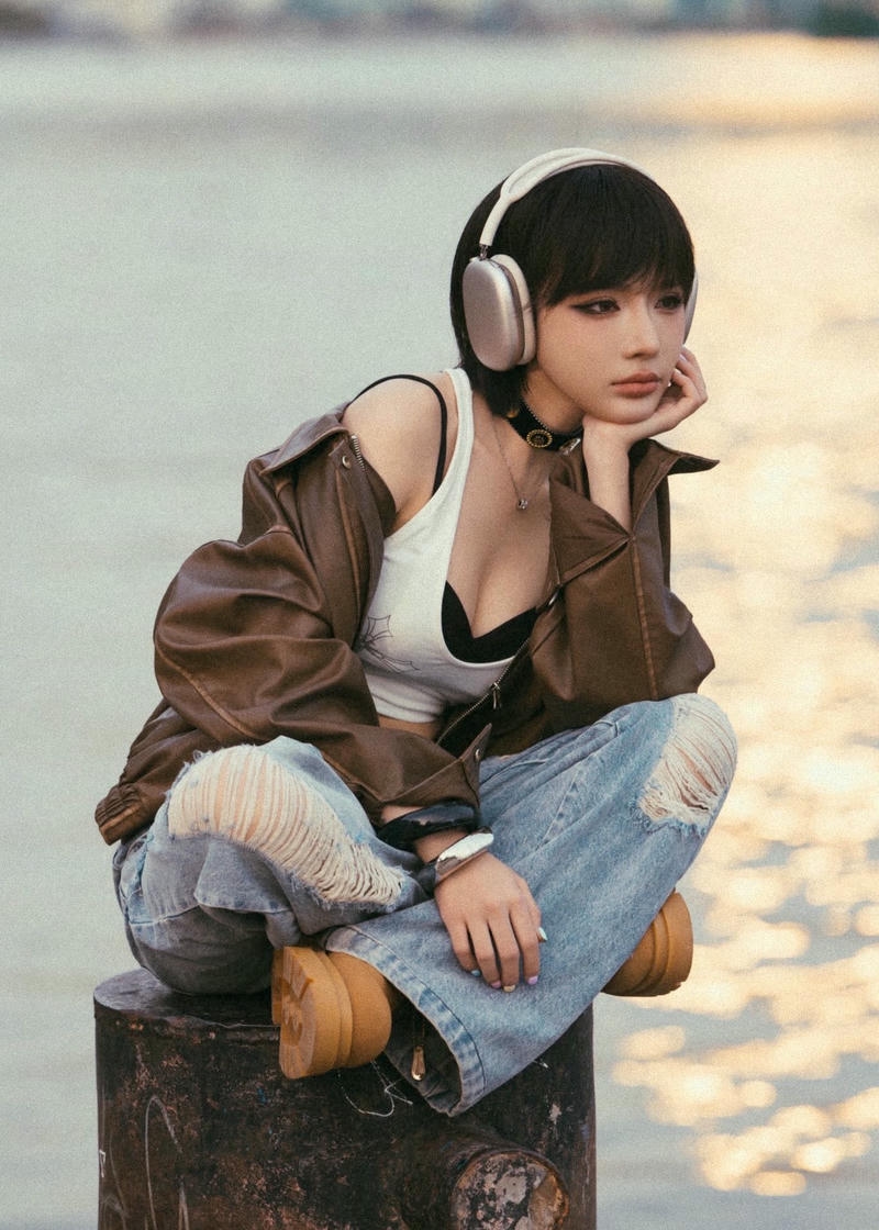 Người đẹp LyLy sở hữu nét đẹp hiện đại cuốn hút