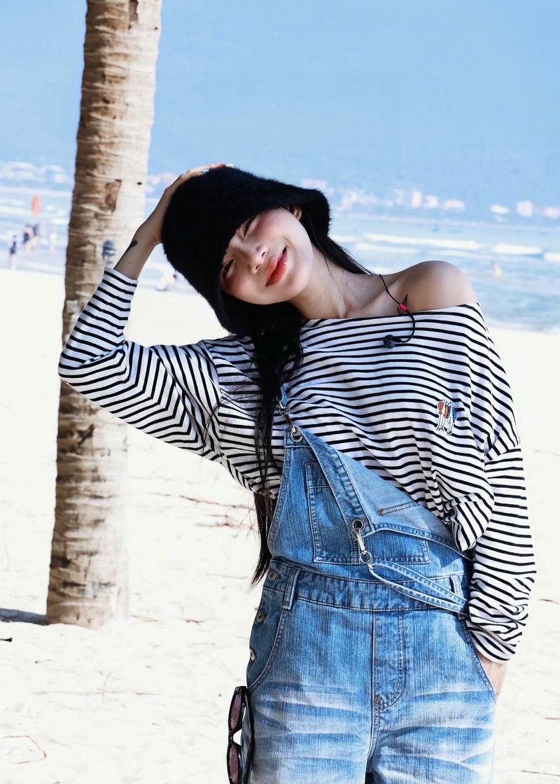 Người đẹp LyLy với diện mạo nữ tính nổi bật