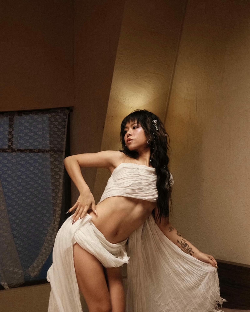Tlinh sexy hoàn hảo cực kỳ tinh tế