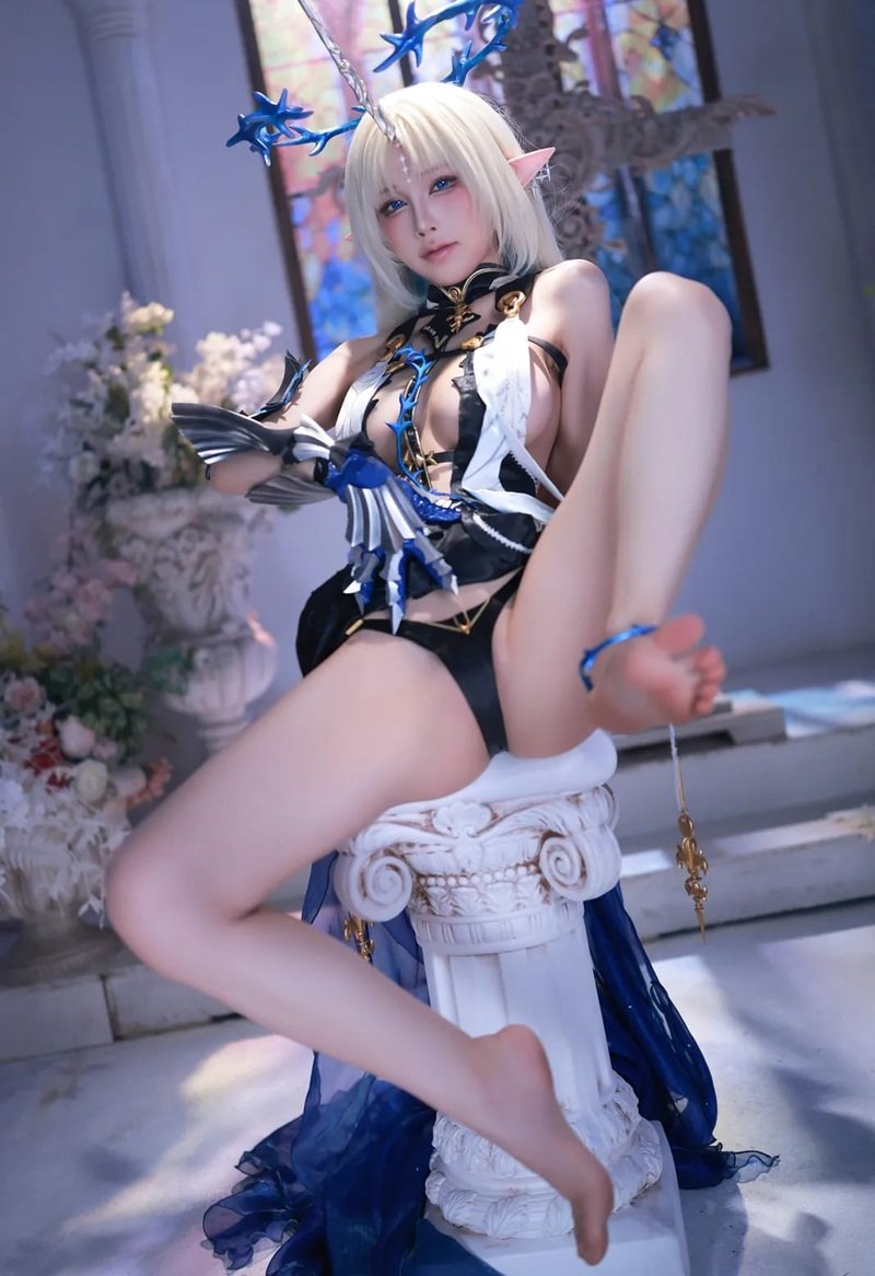 aqua cosplay 7