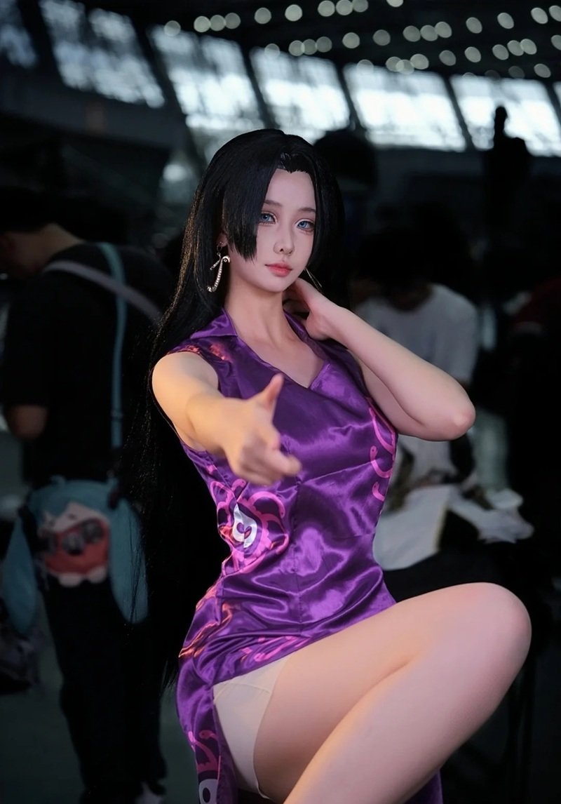boa hancock cosplay 2