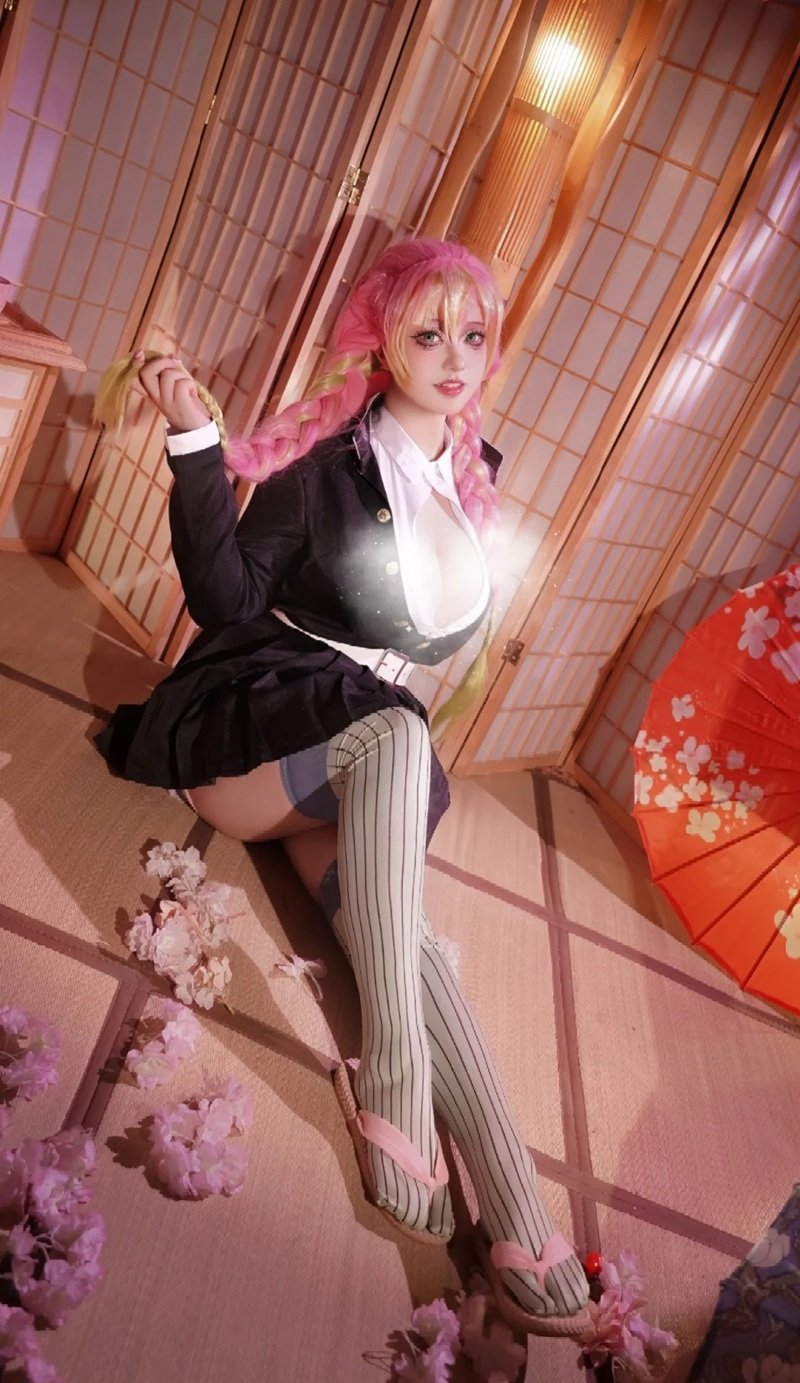 cosplay mitsuri 10