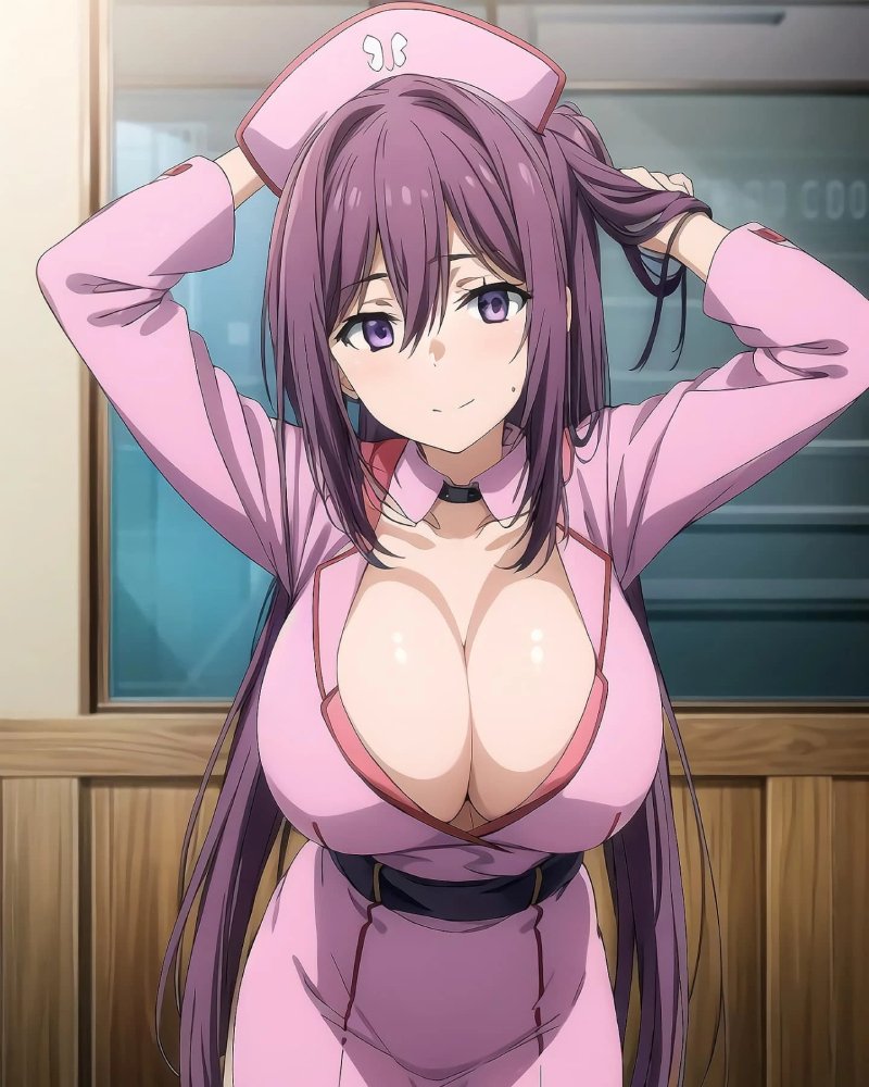 gái anime to và tròn