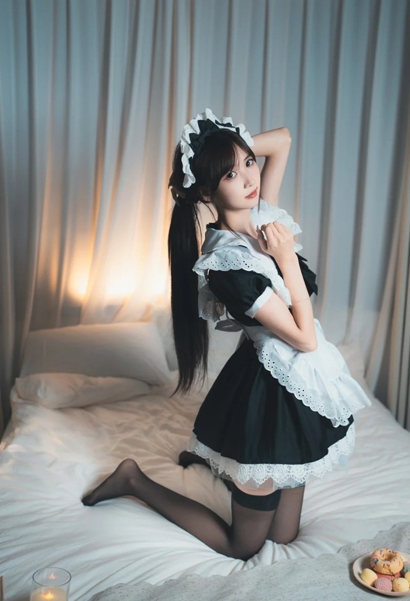 maid cosplay​ 24