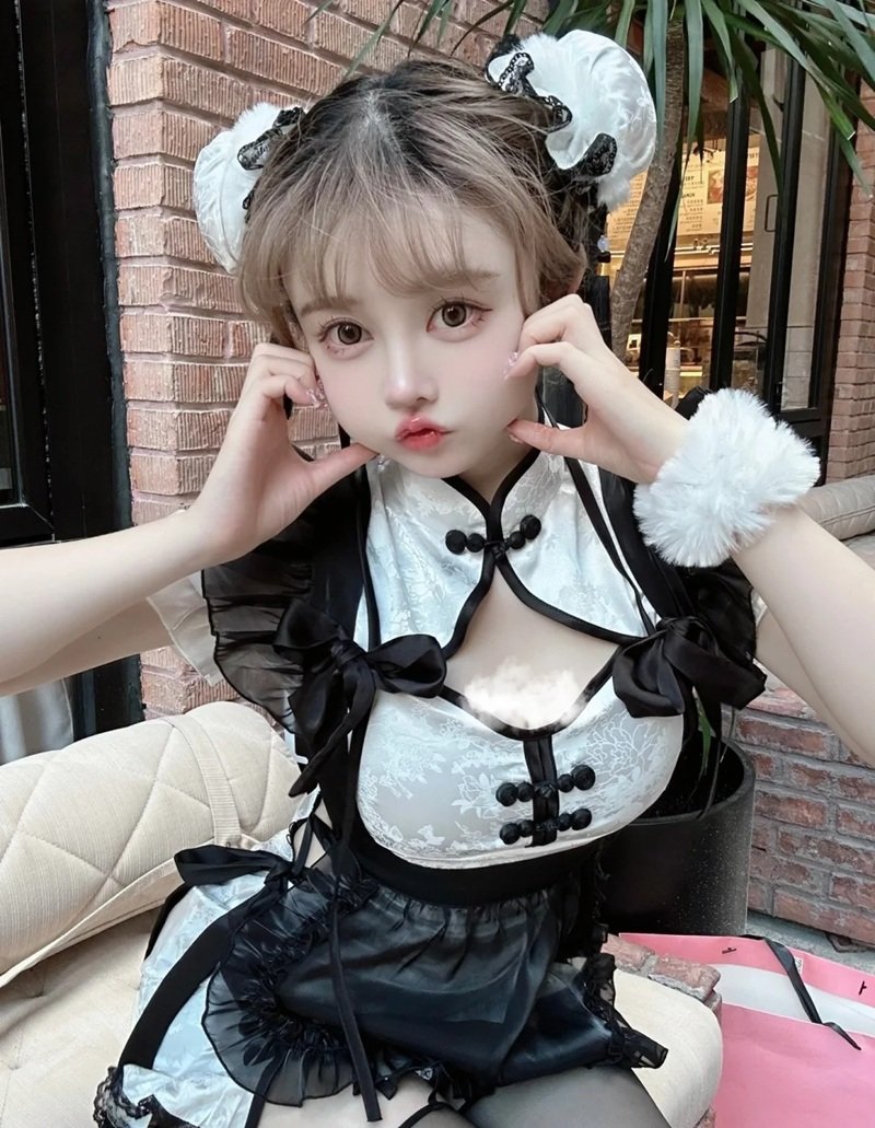 maid cosplay​ 43