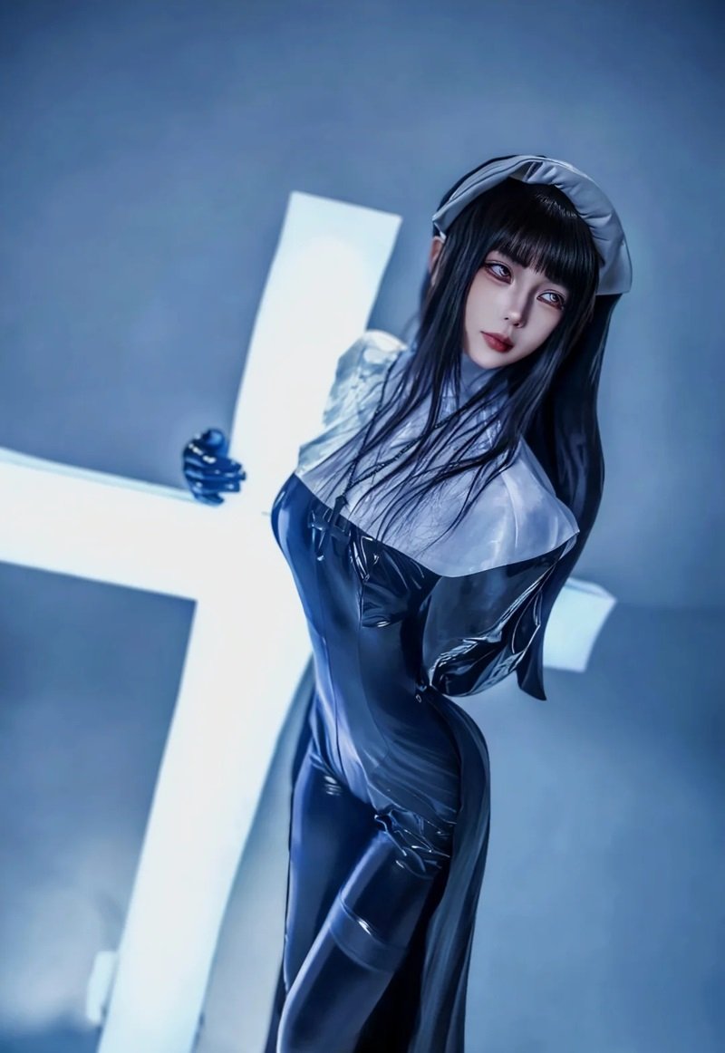 nun cosplay 3