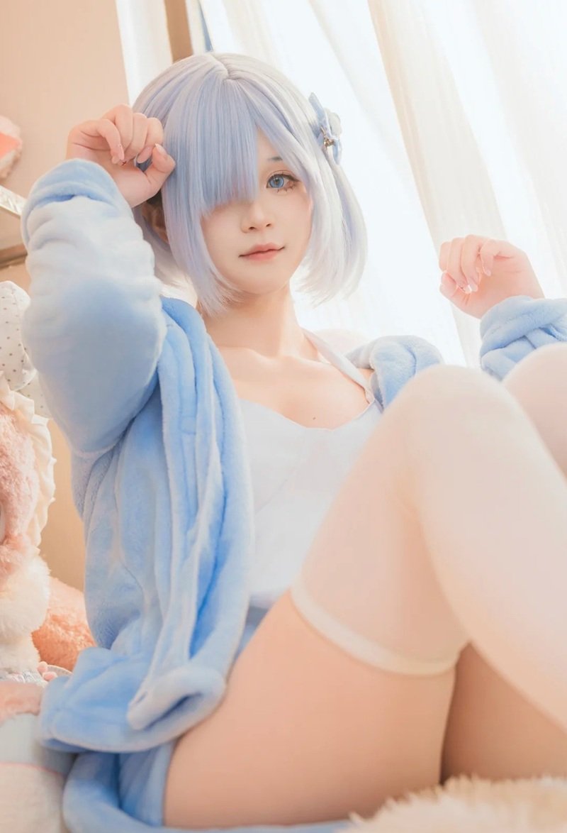 rem cosplay 34
