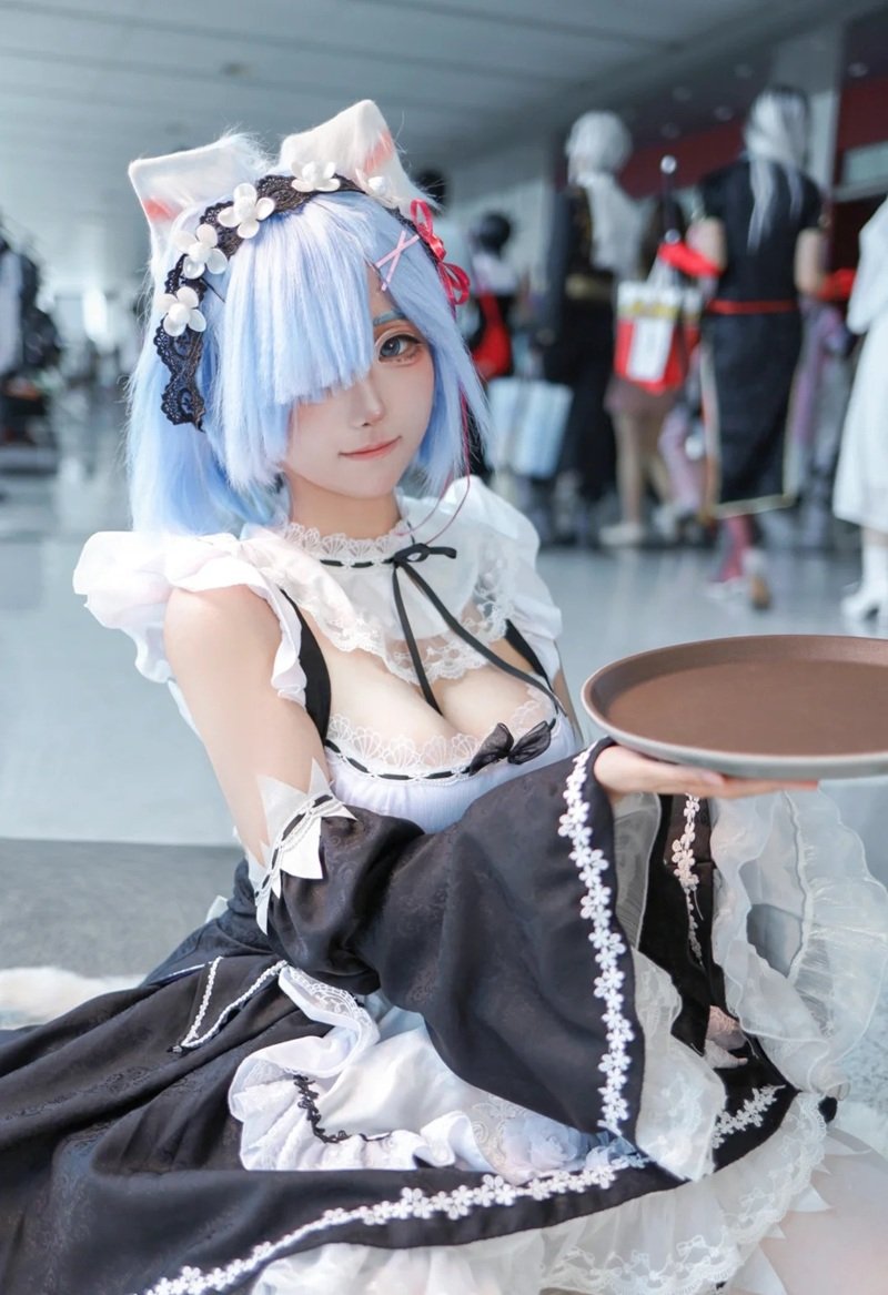 rem cosplay 40