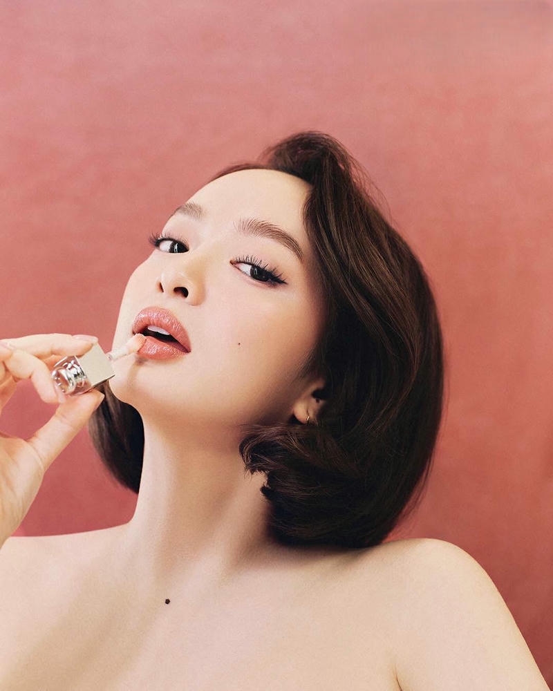 Ảnh Kaity Nguyễn sexy thể hiện khí chất thanh lịch