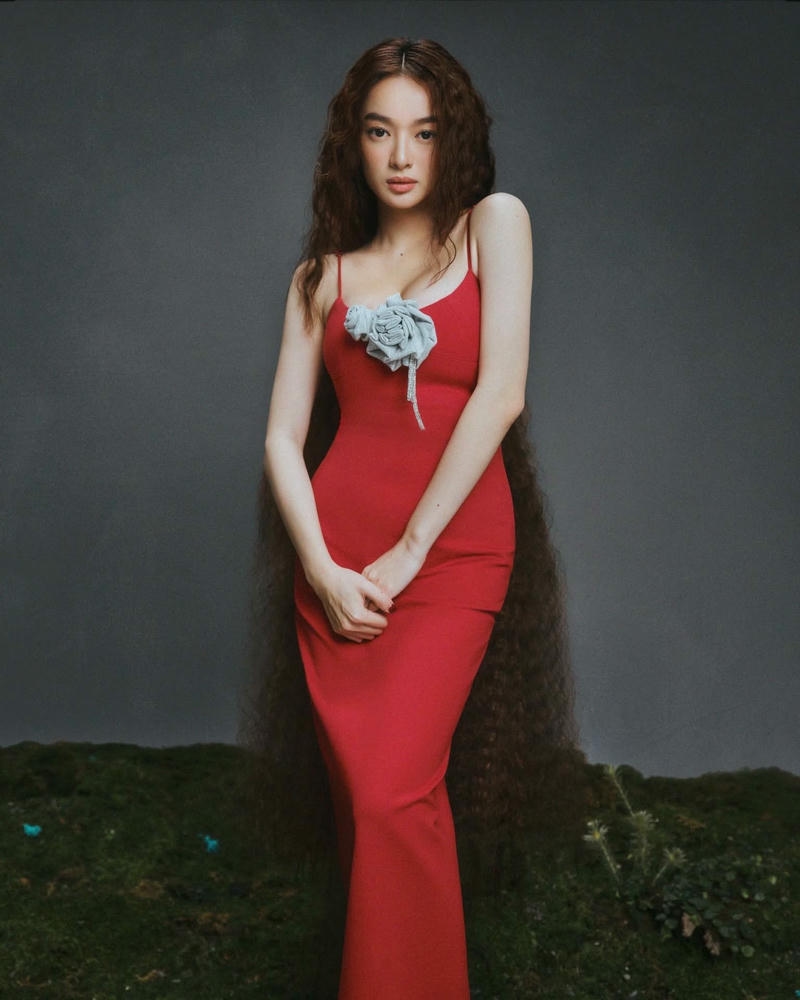 Ảnh Kaity Nguyễn sexy thể hiện vẻ đẹp ngọt ngào
