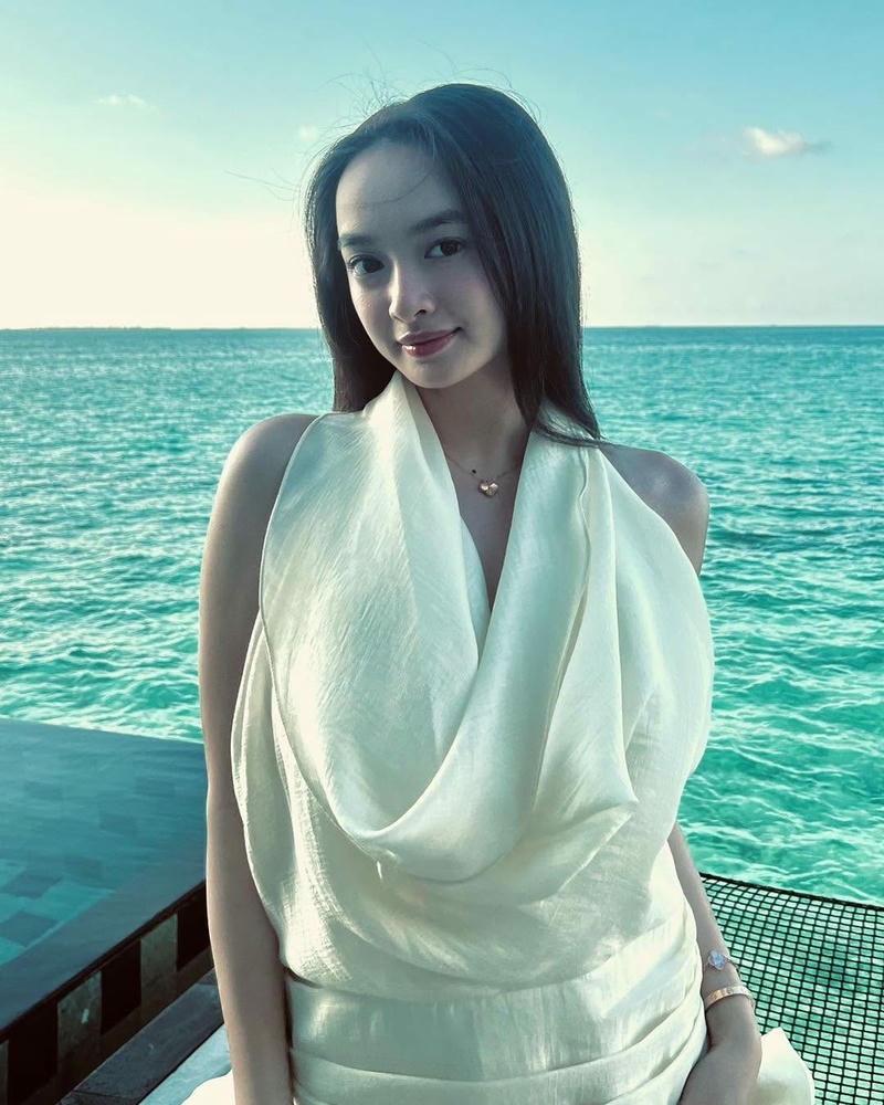 Ảnh Kaity Nguyễn sexy với thần thái rạng rỡ nổi bật