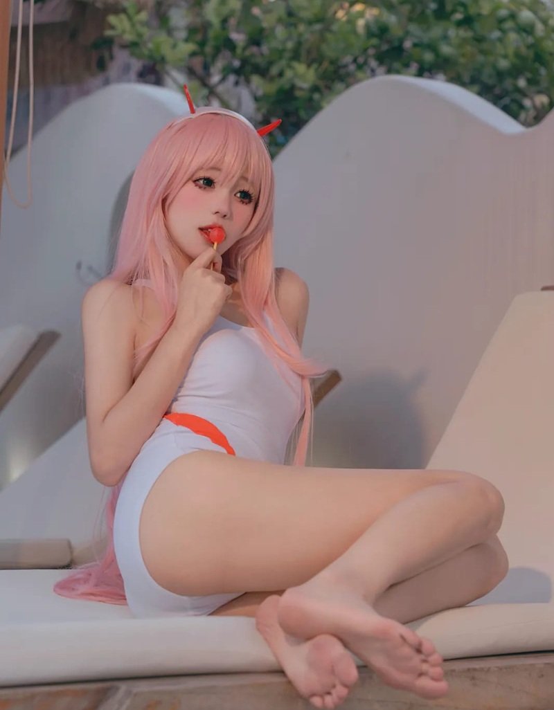 Cosplay Zero Two 28