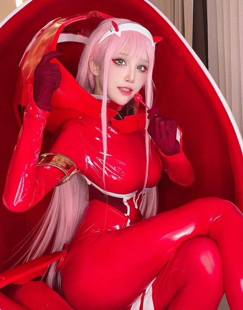 Cosplay Zero Two 5