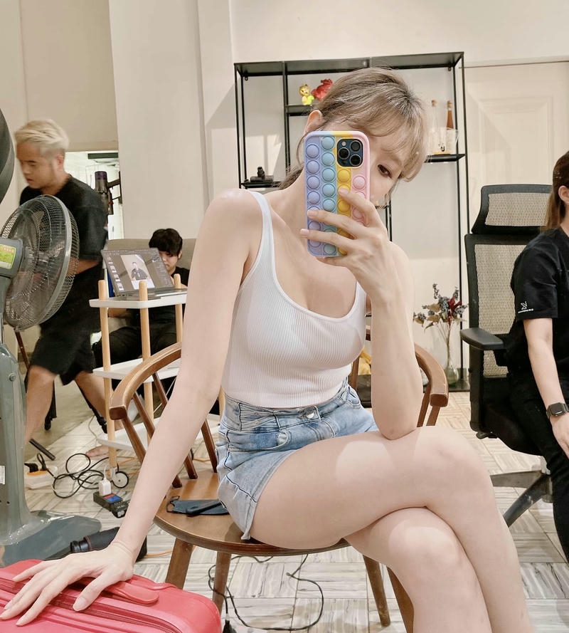 Hari Won sexy cùng diện mạo thanh thoát ấn tượng