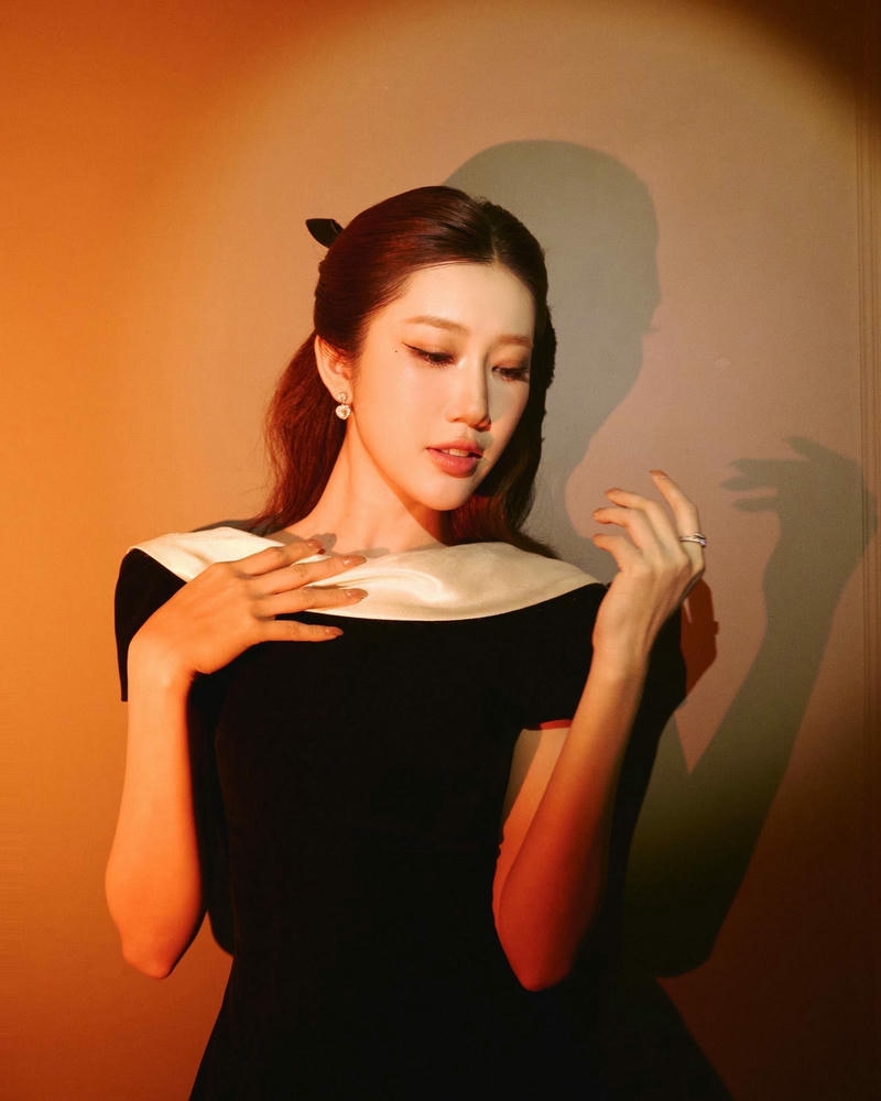 Hình ảnh Thuý Ngân với vẻ ngoài sexy duyên dáng
