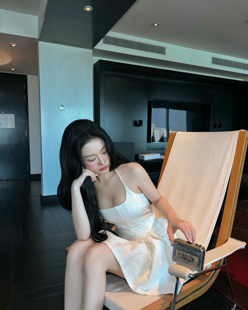 Jun Vũ hấp dẫn tinh tế