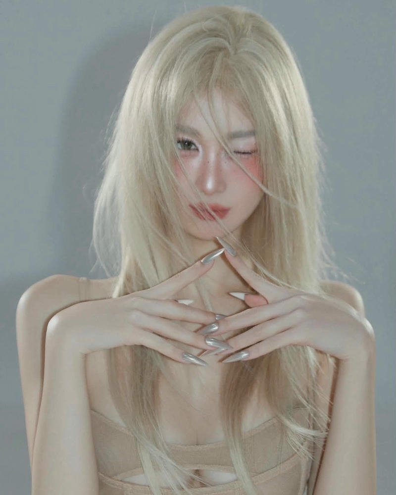 Jun Vũ sexy lôi cuốn hoàn hảo