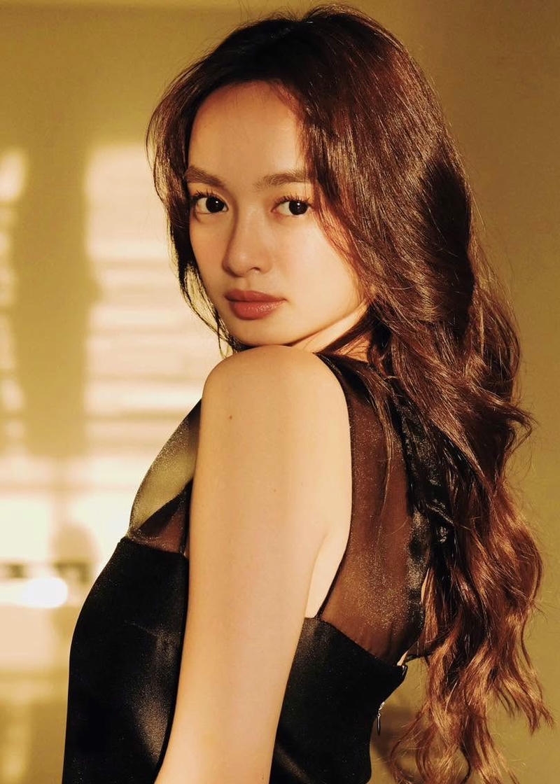 Kaity Nguyễn sexy nổi bật cùng vẻ đẹp nữ tính