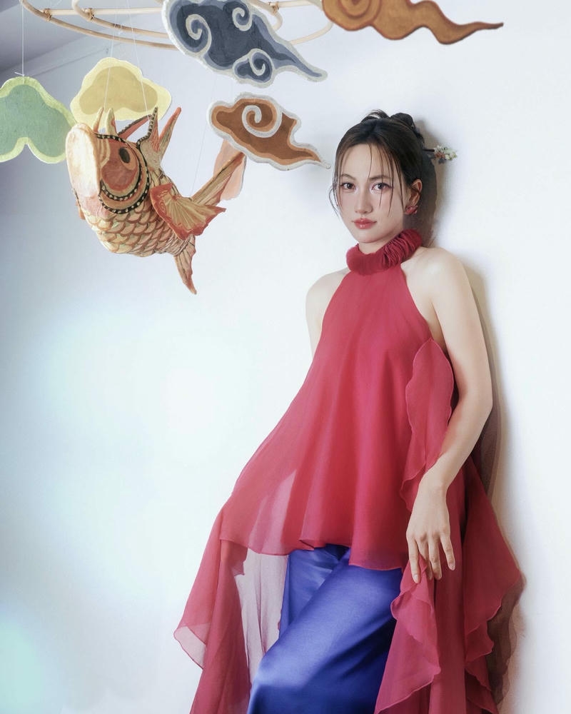 Phương Anh Đào sexy với diện mạo nổi bật đầy sức hút