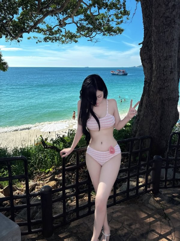 ảnh gái bikini 51