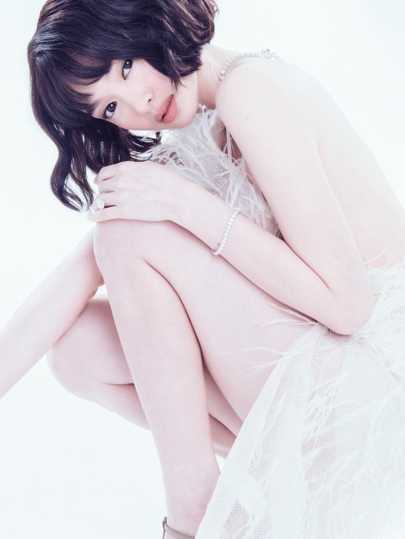 kaity nguyễn sexy​ 14