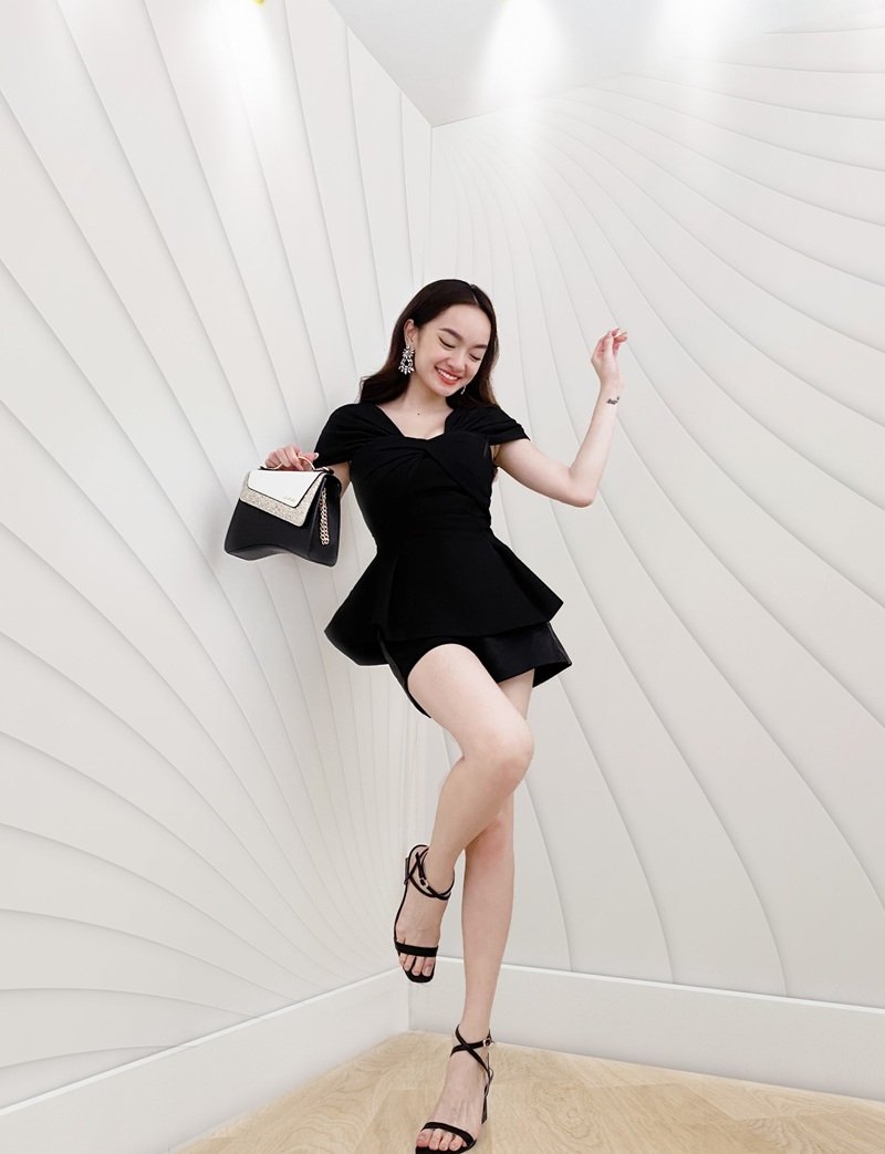 kaity nguyễn sexy​ 3