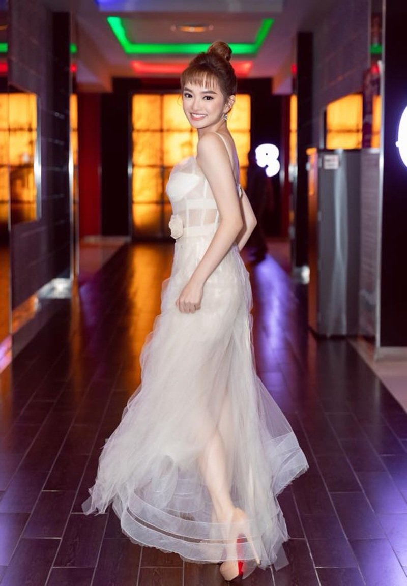 kaity nguyễn sexy​ 30