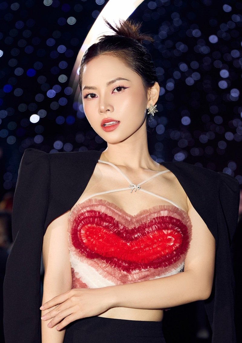 ngô lan hương sexy 1