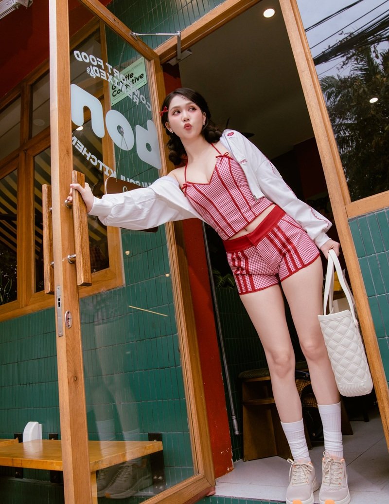 ngọc trinh sexy 35